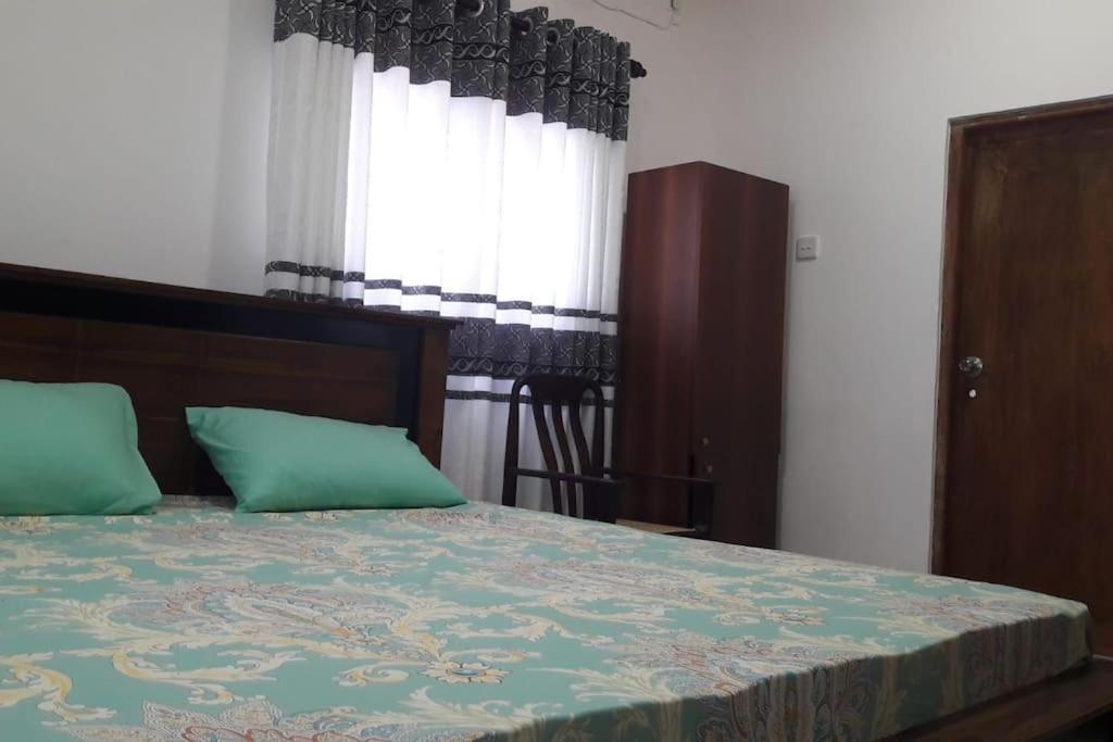 Bed and Breakfast Sky Bloom Homagama Екстер'єр фото