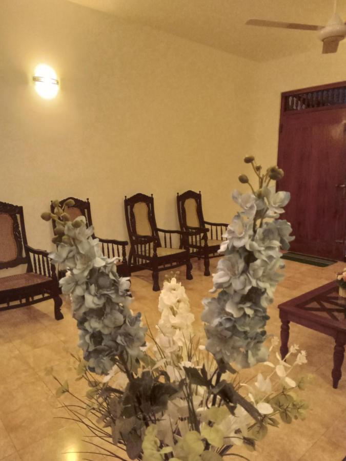 Bed and Breakfast Sky Bloom Homagama Екстер'єр фото