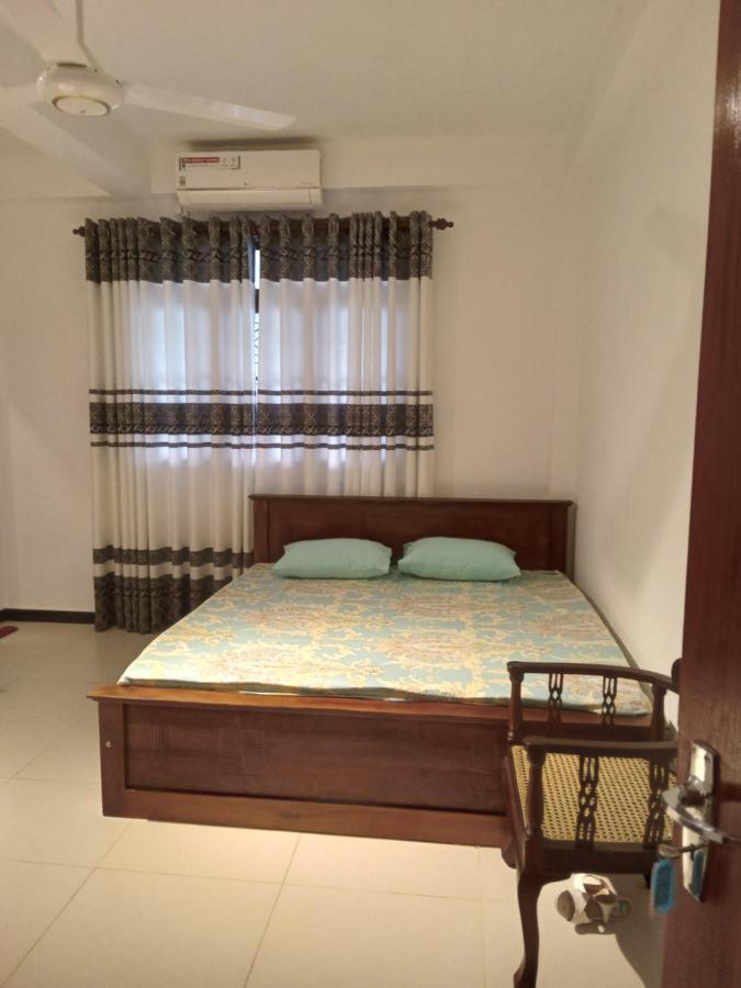 Bed and Breakfast Sky Bloom Homagama Екстер'єр фото
